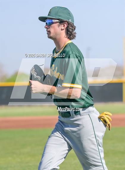 Thumbnail 3 in Santa Barbara vs. Ridgeview (Coach Bob Invitational) photogallery.