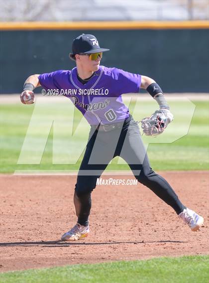 Thumbnail 3 in Santa Barbara vs. Ridgeview (Coach Bob Invitational) photogallery.