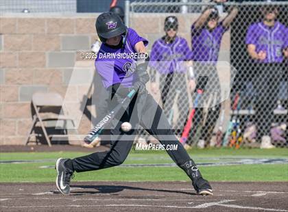 Thumbnail 3 in Santa Barbara vs. Ridgeview (Coach Bob Invitational) photogallery.