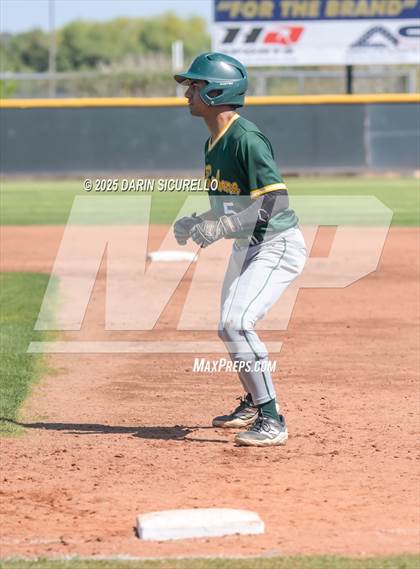 Thumbnail 2 in Santa Barbara vs. Ridgeview (Coach Bob Invitational) photogallery.