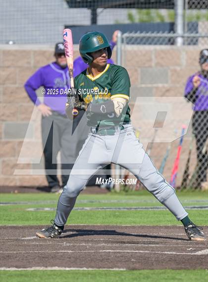 Thumbnail 2 in Santa Barbara vs. Ridgeview (Coach Bob Invitational) photogallery.