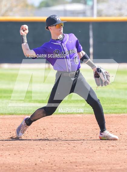 Thumbnail 3 in Santa Barbara vs. Ridgeview (Coach Bob Invitational) photogallery.