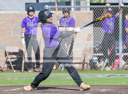Thumbnail 2 in Santa Barbara vs. Ridgeview (Coach Bob Invitational) photogallery.