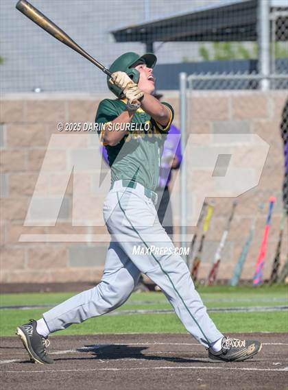 Thumbnail 1 in Santa Barbara vs. Ridgeview (Coach Bob Invitational) photogallery.
