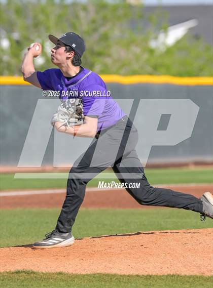 Thumbnail 1 in Santa Barbara vs. Ridgeview (Coach Bob Invitational) photogallery.