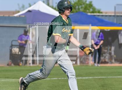 Thumbnail 2 in Santa Barbara vs. Ridgeview (Coach Bob Invitational) photogallery.