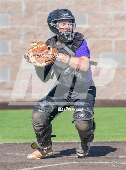 Thumbnail 3 in Santa Barbara vs. Ridgeview (Coach Bob Invitational) photogallery.