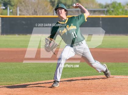 Thumbnail 1 in Santa Barbara vs. Ridgeview (Coach Bob Invitational) photogallery.