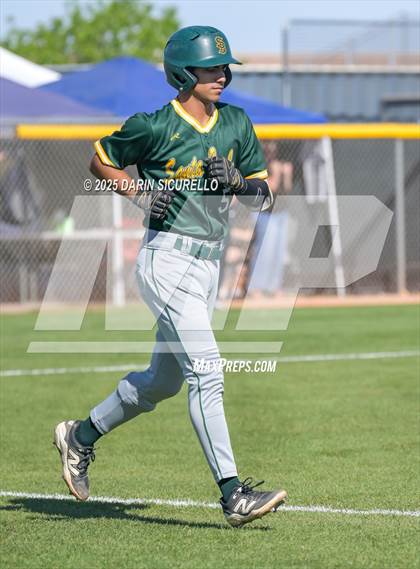 Thumbnail 3 in Santa Barbara vs. Ridgeview (Coach Bob Invitational) photogallery.