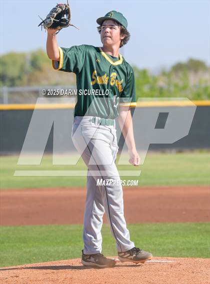 Thumbnail 2 in Santa Barbara vs. Ridgeview (Coach Bob Invitational) photogallery.