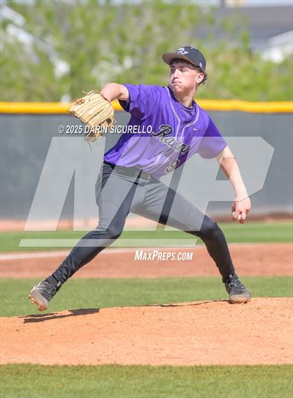 Thumbnail 2 in Santa Barbara vs. Ridgeview (Coach Bob Invitational) photogallery.