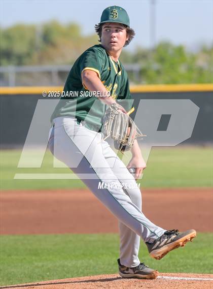 Thumbnail 3 in Santa Barbara vs. Ridgeview (Coach Bob Invitational) photogallery.