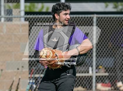 Thumbnail 2 in Santa Barbara vs. Ridgeview (Coach Bob Invitational) photogallery.