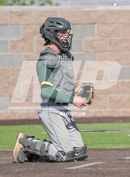 Thumbnail 2 in Santa Barbara vs. Ridgeview (Coach Bob Invitational) photogallery.