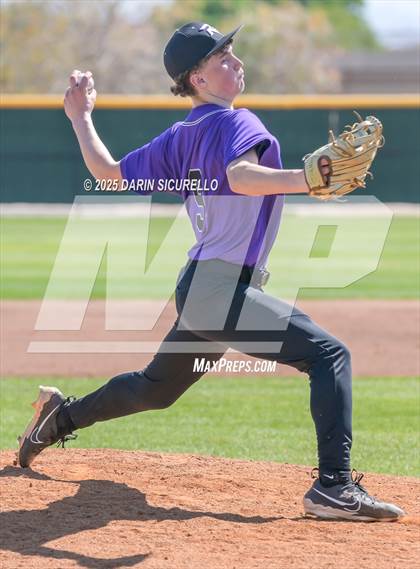 Thumbnail 1 in Santa Barbara vs. Ridgeview (Coach Bob Invitational) photogallery.