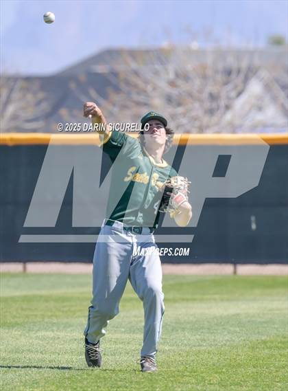 Thumbnail 1 in Santa Barbara vs. Ridgeview (Coach Bob Invitational) photogallery.