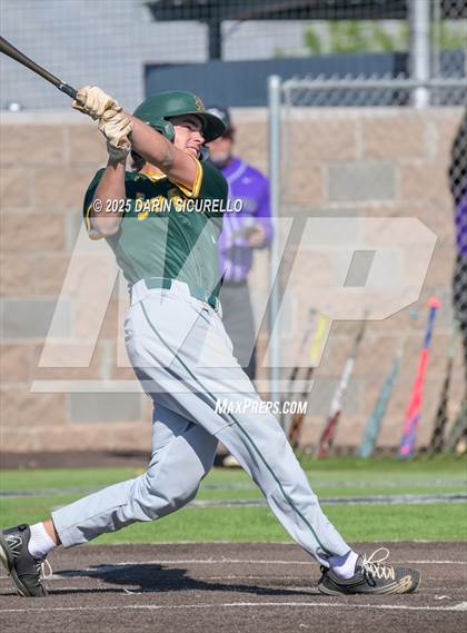Thumbnail 2 in Santa Barbara vs. Ridgeview (Coach Bob Invitational) photogallery.