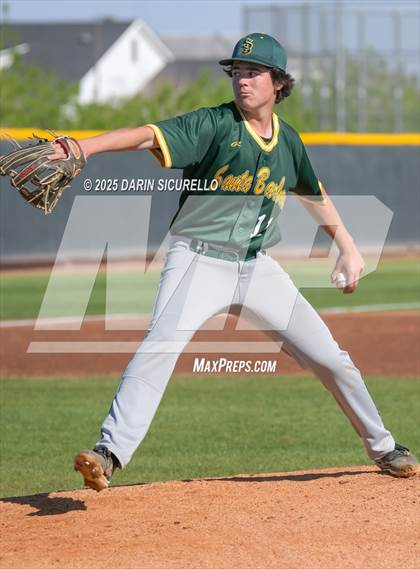 Thumbnail 2 in Santa Barbara vs. Ridgeview (Coach Bob Invitational) photogallery.