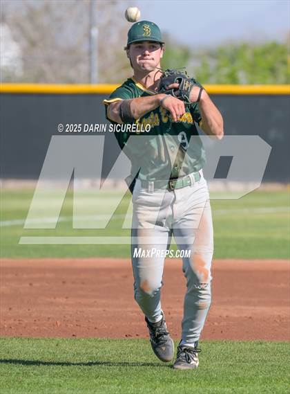 Thumbnail 3 in Santa Barbara vs. Ridgeview (Coach Bob Invitational) photogallery.