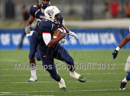 Thumbnail 2 in USA Team vs. World Team (International Bowl) photogallery.