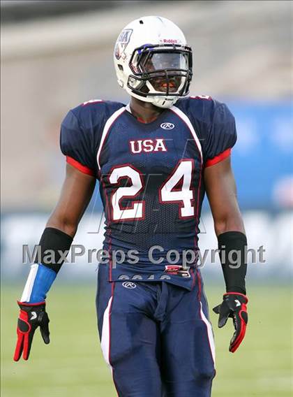 Thumbnail 2 in USA Team vs. World Team (International Bowl) photogallery.