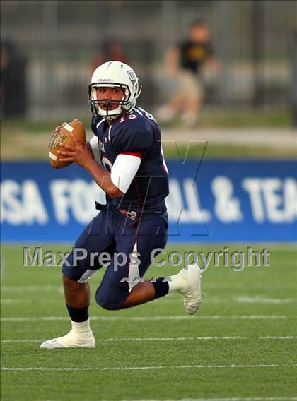 Thumbnail 2 in USA Team vs. World Team (International Bowl) photogallery.
