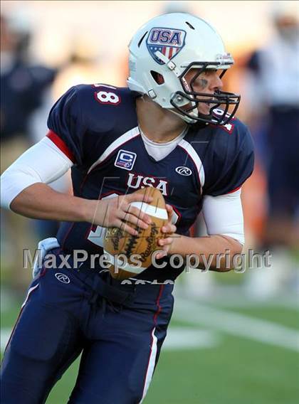 Thumbnail 3 in USA Team vs. World Team (International Bowl) photogallery.