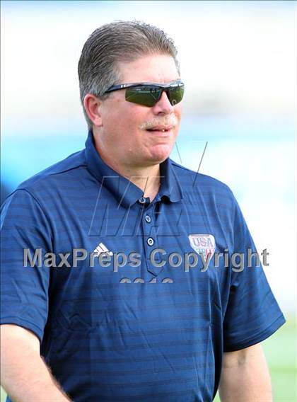Thumbnail 1 in USA Team vs. World Team (International Bowl) photogallery.