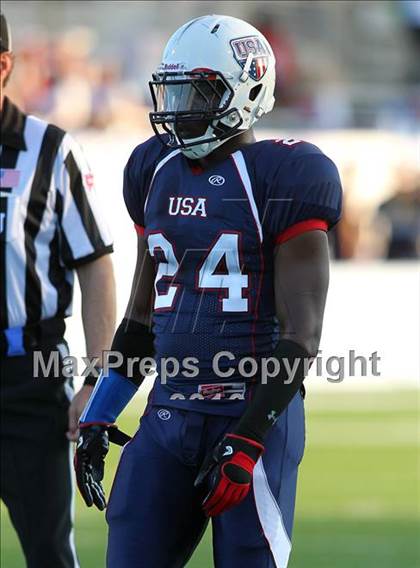 Thumbnail 2 in USA Team vs. World Team (International Bowl) photogallery.