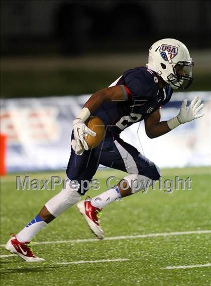 Thumbnail 1 in USA Team vs. World Team (International Bowl) photogallery.