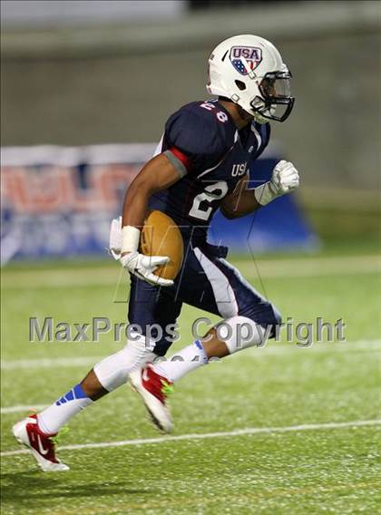 Thumbnail 3 in USA Team vs. World Team (International Bowl) photogallery.