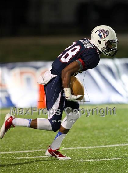 Thumbnail 3 in USA Team vs. World Team (International Bowl) photogallery.