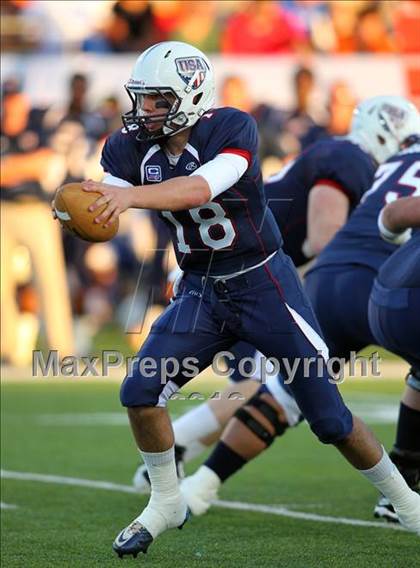 Thumbnail 3 in USA Team vs. World Team (International Bowl) photogallery.