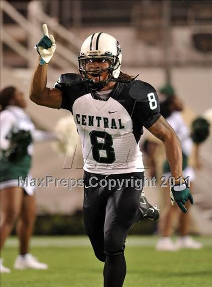 Thumbnail 3 in Dr. Phillips vs. Central (FHSAA 6A Final)  photogallery.