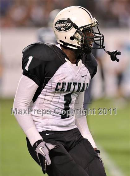Thumbnail 1 in Dr. Phillips vs. Central (FHSAA 6A Final)  photogallery.