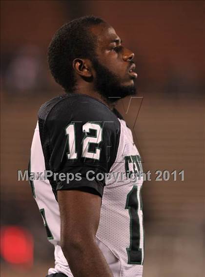 Thumbnail 2 in Dr. Phillips vs. Central (FHSAA 6A Final)  photogallery.