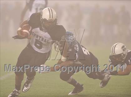 Thumbnail 3 in Dr. Phillips vs. Central (FHSAA 6A Final)  photogallery.