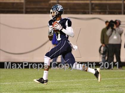 Thumbnail 2 in Dr. Phillips vs. Central (FHSAA 6A Final)  photogallery.