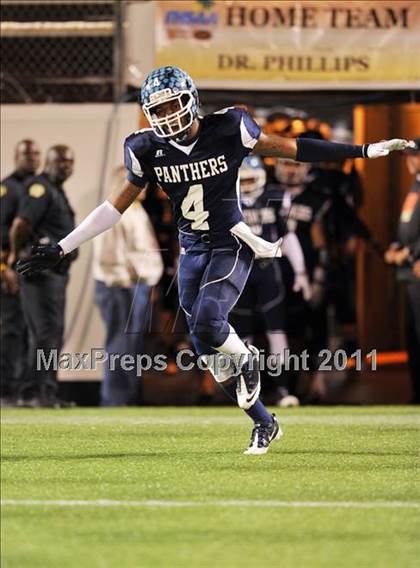 Thumbnail 2 in Dr. Phillips vs. Central (FHSAA 6A Final)  photogallery.