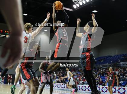 Thumbnail 1 in East Poinsett County vs. Tuckerman (AAA 2A State Final) photogallery.