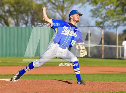 Thumbnail 1 in Pawhuska @ Newkirk photogallery.