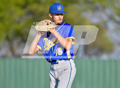Thumbnail 1 in Pawhuska @ Newkirk photogallery.