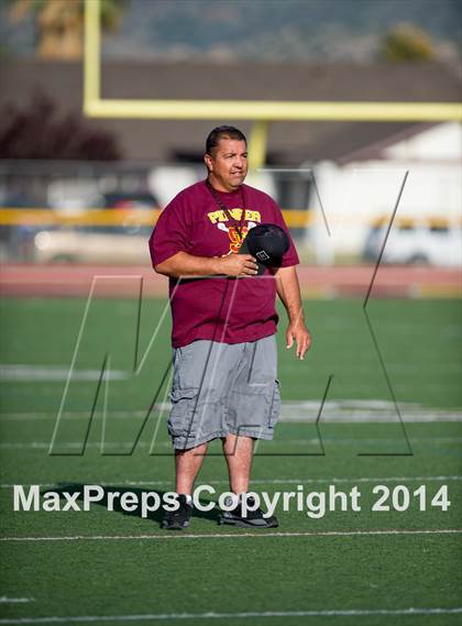 Thumbnail 2 in Royal @ Simi Valley photogallery.