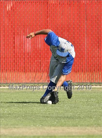 Thumbnail 2 in Centennial vs. Madera (CIF CS D1 Playoffs) photogallery.