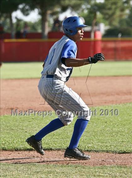 Thumbnail 3 in Centennial vs. Madera (CIF CS D1 Playoffs) photogallery.