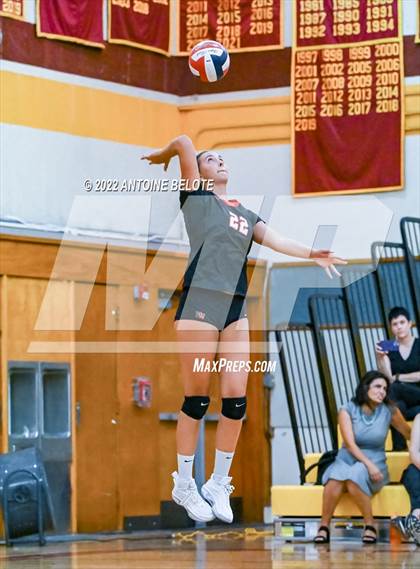 Thumbnail 1 in Harvard-Westlake @ Woodrow Wilson photogallery.