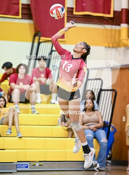 Thumbnail 3 in Harvard-Westlake @ Woodrow Wilson photogallery.