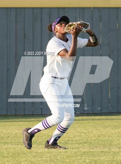 Thumbnail 3 in Hernando vs. DeSoto Central photogallery.