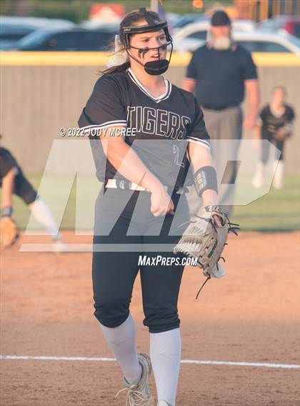 Thumbnail 3 in Hernando vs. DeSoto Central photogallery.