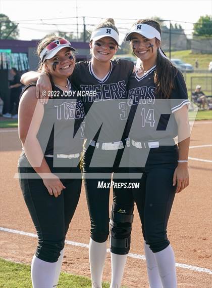 Thumbnail 1 in Hernando vs. DeSoto Central photogallery.